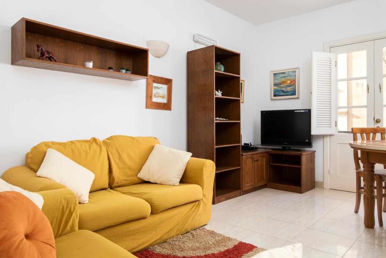 Modern 2Br Apartment Close To Sea, In The Heart Of สลีมา ภายนอก รูปภาพ