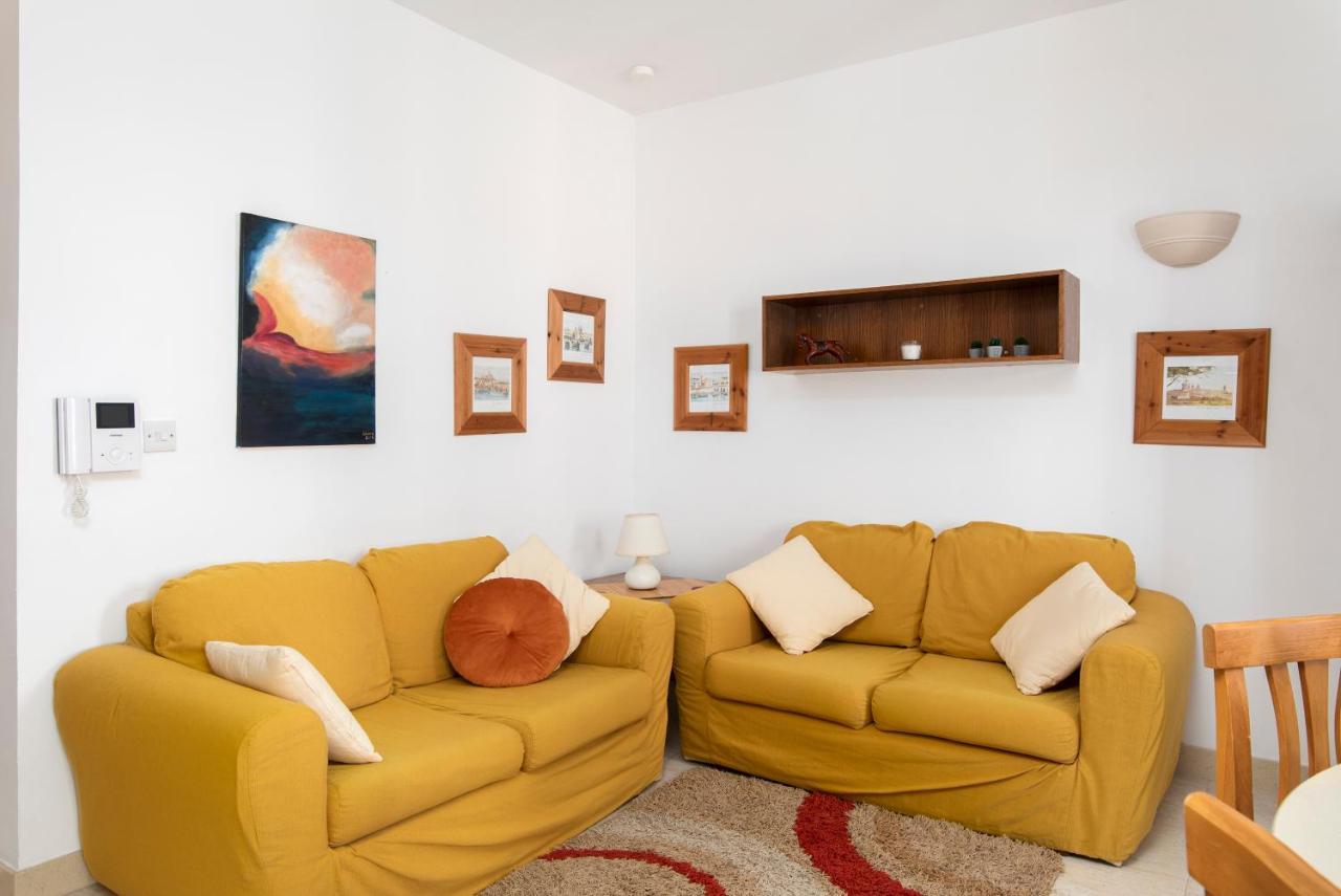 Modern 2Br Apartment Close To Sea, In The Heart Of สลีมา ภายนอก รูปภาพ